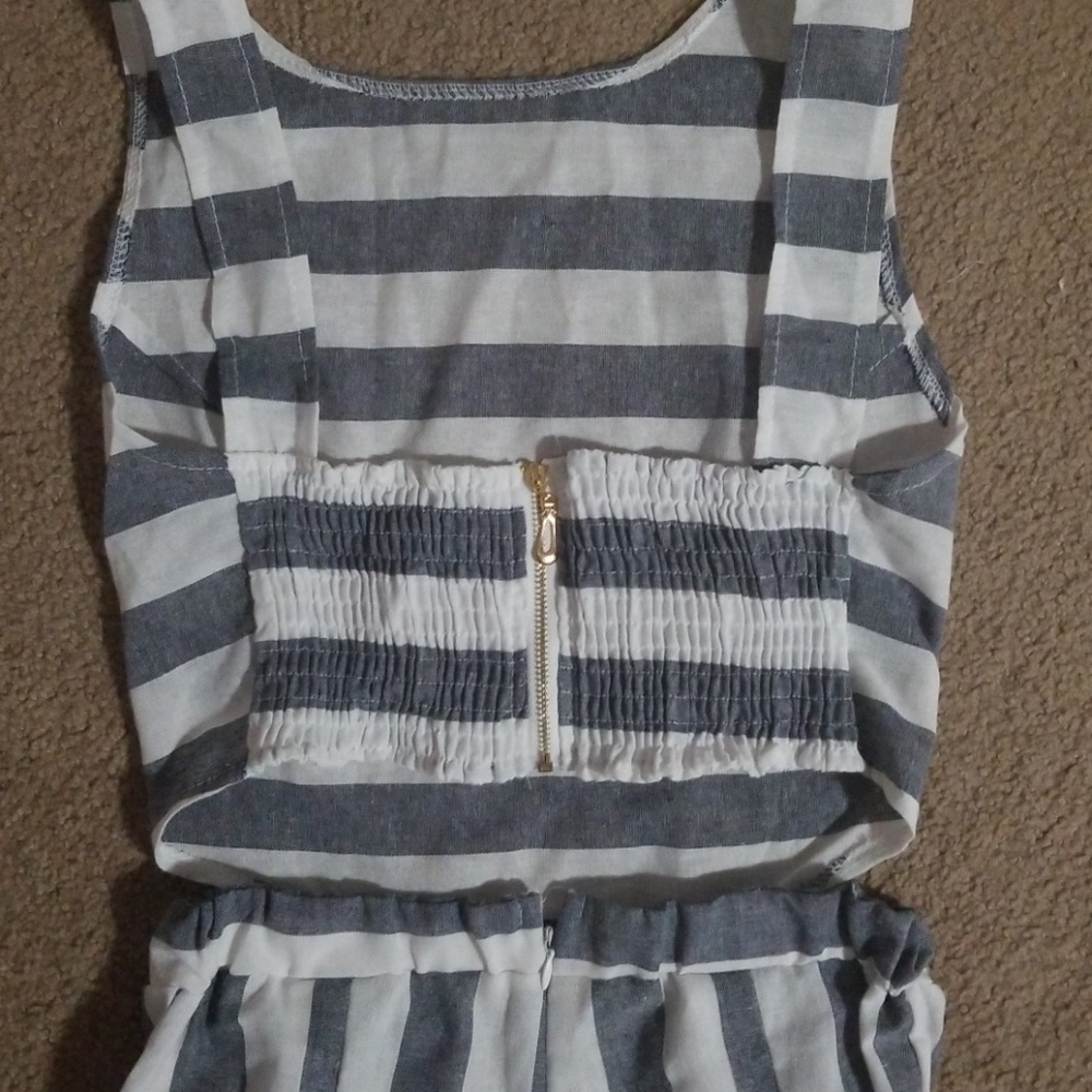 ⭐Striped jumpsuit ⭐ - Picture 3 of 3